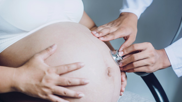 Selon Destination Santé qui rapportent cette études, les résultats révèlent une augmentation de 26% du risque de diabète de type 1 ou 2 chez l’enfant lorsque la mère est en surpoids.